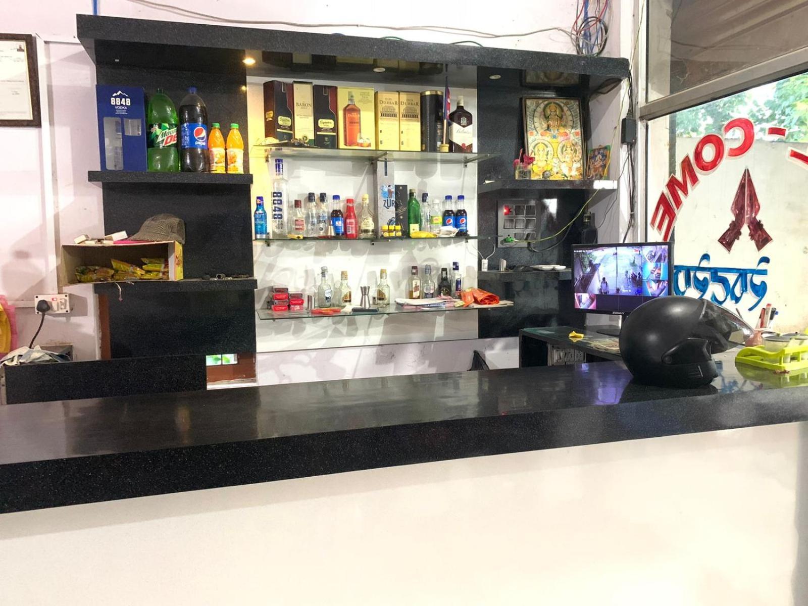 Subha Laxmi Hotel & Lodge Bahāsi Екстериор снимка